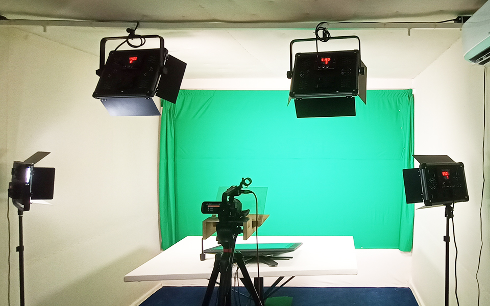 Studio UJLOG